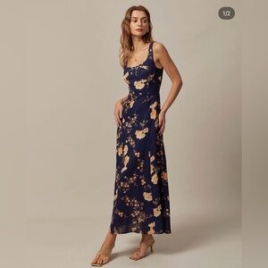 Rihoas NWT Navy Floral Midi Dress with Yellow Blooms